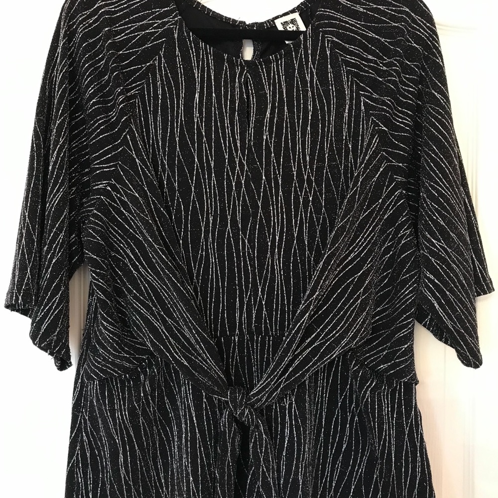 ANNE KLEIN: Black & Silver Sweater